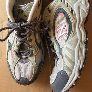 New Balance Gray 472 All Terrain Trail Shoes